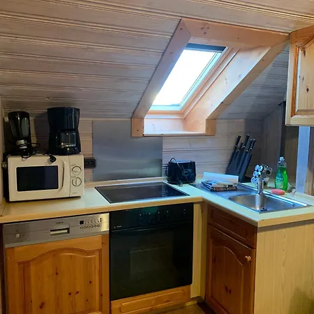 Amslinger Apartment *