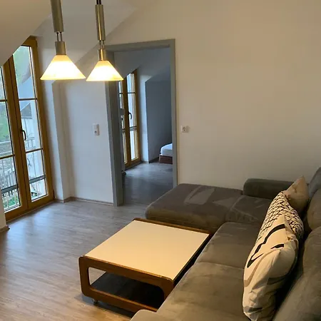 Amslinger Apartment